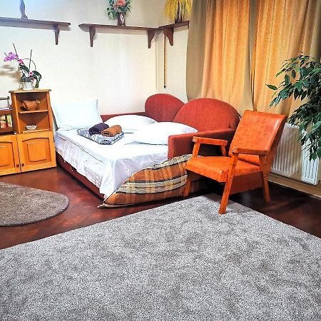 فيلا Casa Petrescu Curtea de Argeş المظهر الخارجي الصورة